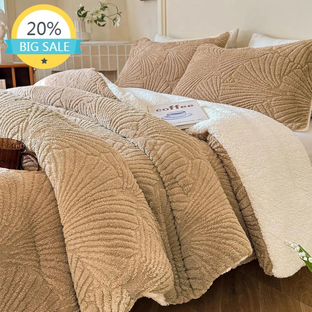 King Size Geometric Quilted Bedding Set, 3-Piece Warm Cozy Premium Comforter with 2 Pillowcases, Beige (104x90)