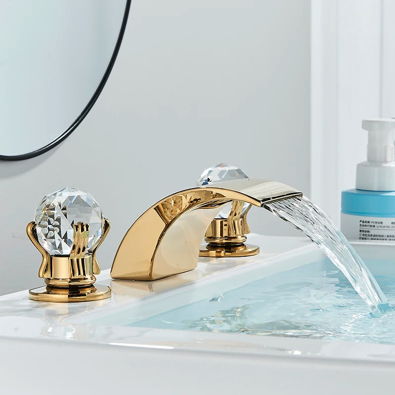 Luxurious Golden Bathroom Basin Faucet Brass Double Handle Hot Cold Sink Mixer Tap Swan Shape Basin Faucet Bathtub Mixers Crane