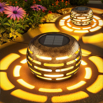 Retro Solar Lanterns With Flickering LED Lights For Garden Decor