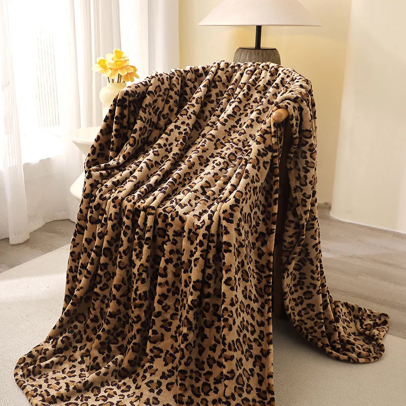 1 Ultra-Soft Stylish Leopard Print Lightweight Blanket All-Season Warm and Comfortable Perfect for Sofa Bed Living Room Decor