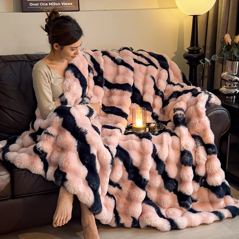 2025 new thickened gradual change leopard print toka rabbit plush bubble quilt cover blanket multi-functional blanket