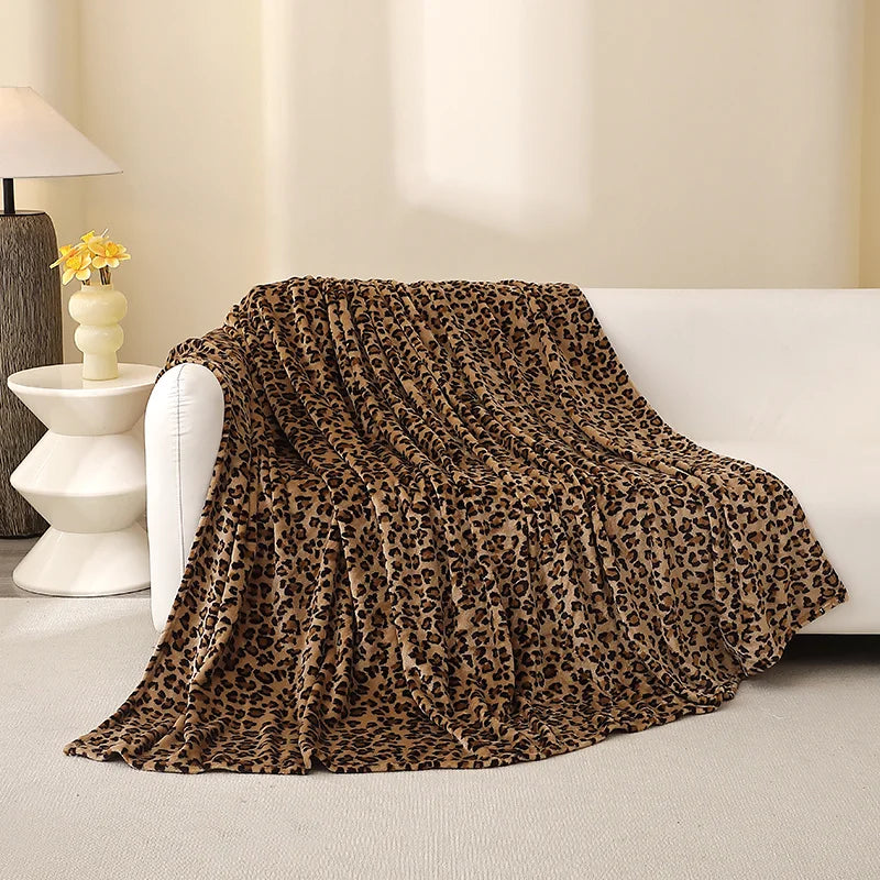 1 Ultra-Soft Stylish Leopard Print Lightweight Blanket All-Season Warm and Comfortable Perfect for Sofa Bed Living Room Decor