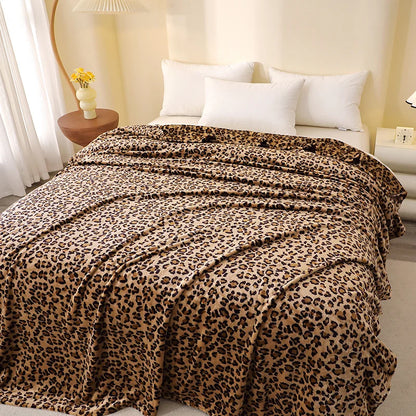 1 Ultra-Soft Stylish Leopard Print Lightweight Blanket All-Season Warm and Comfortable Perfect for Sofa Bed Living Room Decor