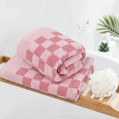 Soft Bath Towels for Bathroom Beach Pool Pink Checkered Set of 2, Quick Dry Cotton Cute Valentines Towels for Her Women Girls, 2