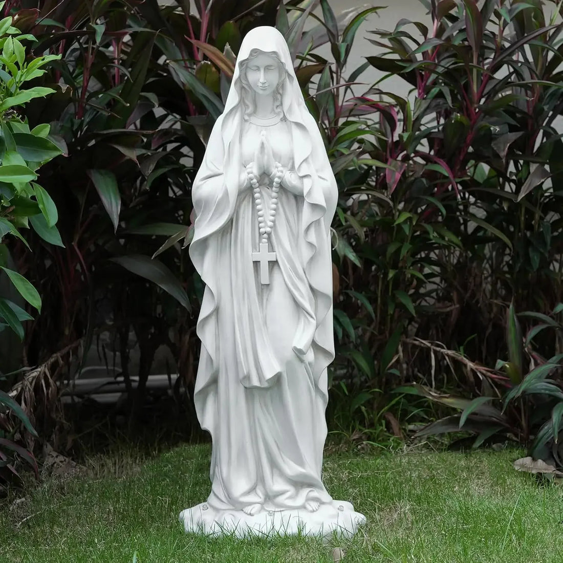 Virgin Mary Praying Statue 31.49 Inch Tall Outdoor Garden Religious Garden Statue Mary Statue Outdoor Yard Patio Deck Home Entry