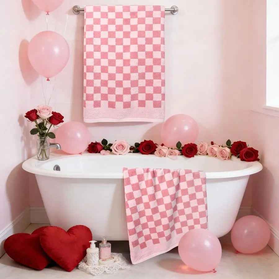Soft Bath Towels for Bathroom Beach Pool Pink Checkered Set of 2, Quick Dry Cotton Cute Valentines Towels for Her Women Girls, 2